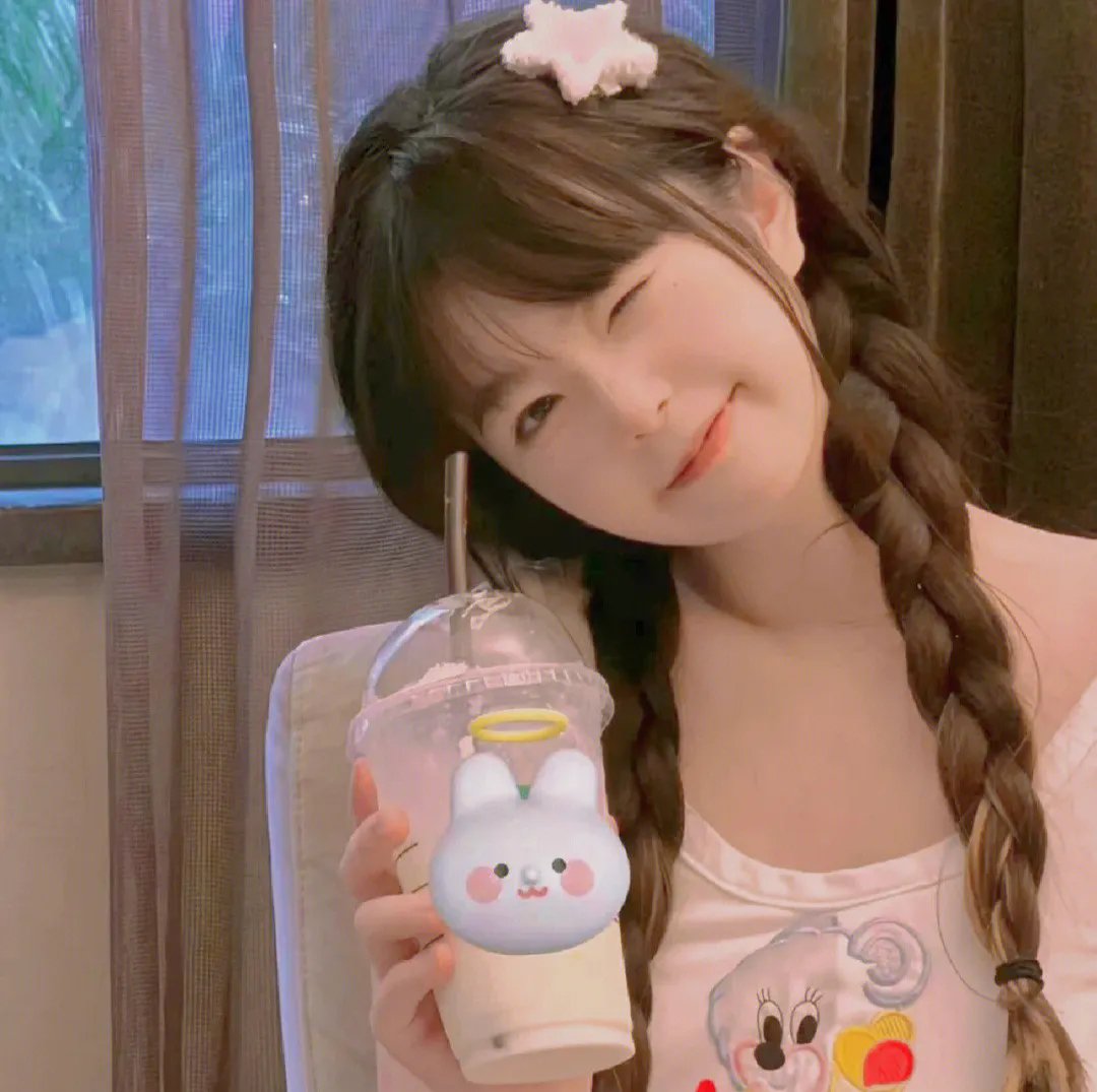 不十分好莱坞